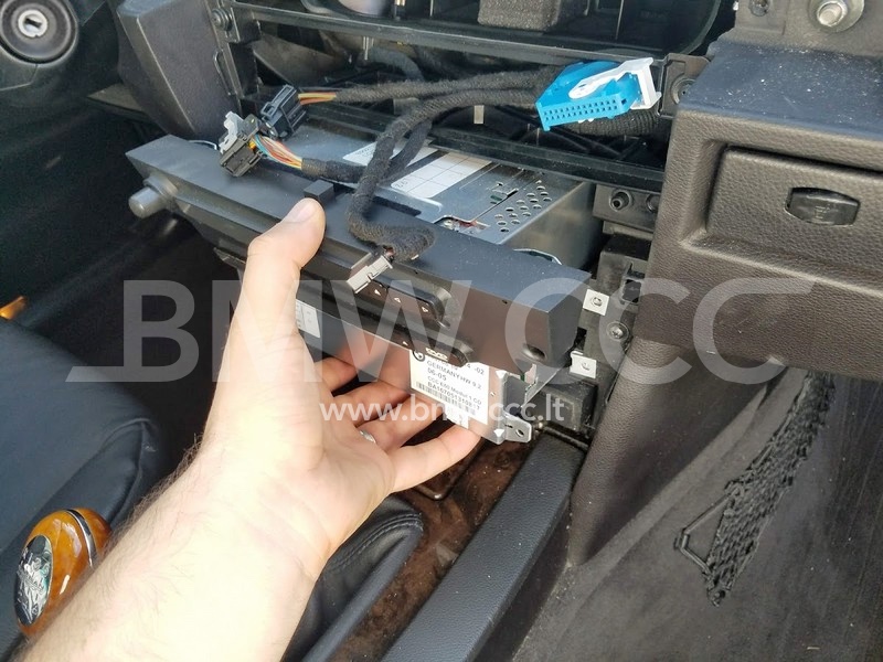 BMW CCC / CIC gedimai ir simptomai